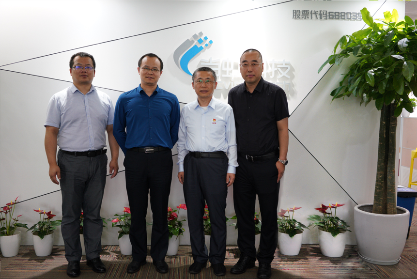 中國工程院院士、中國電子科技集團首席科學家陸軍到訪當虹科技 共商超高清時代新發(fā)展